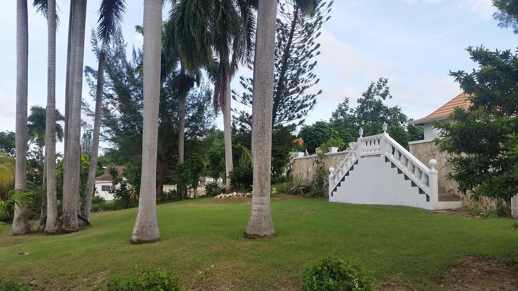 The Retreat @ A Piece Of Paradise Bed & Breakfast Montego Bay Exterior foto